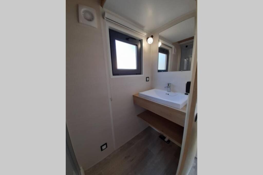 Maison Tiny House 2 Chambres Soulac A 500M Plage Exterior photo